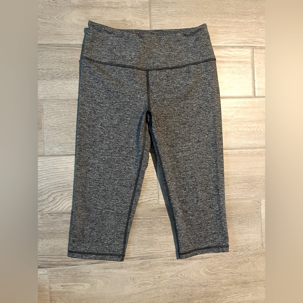 Victoria Secret Knockout Crop Size M